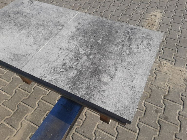 Piastrella 60x60x4 Grigio-Nero