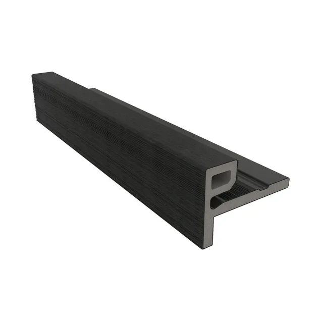 NewTechWood composiet co-extrusie eindprofiel castellation t.b.v. wand bekleding. 7x5x300 cm zwart